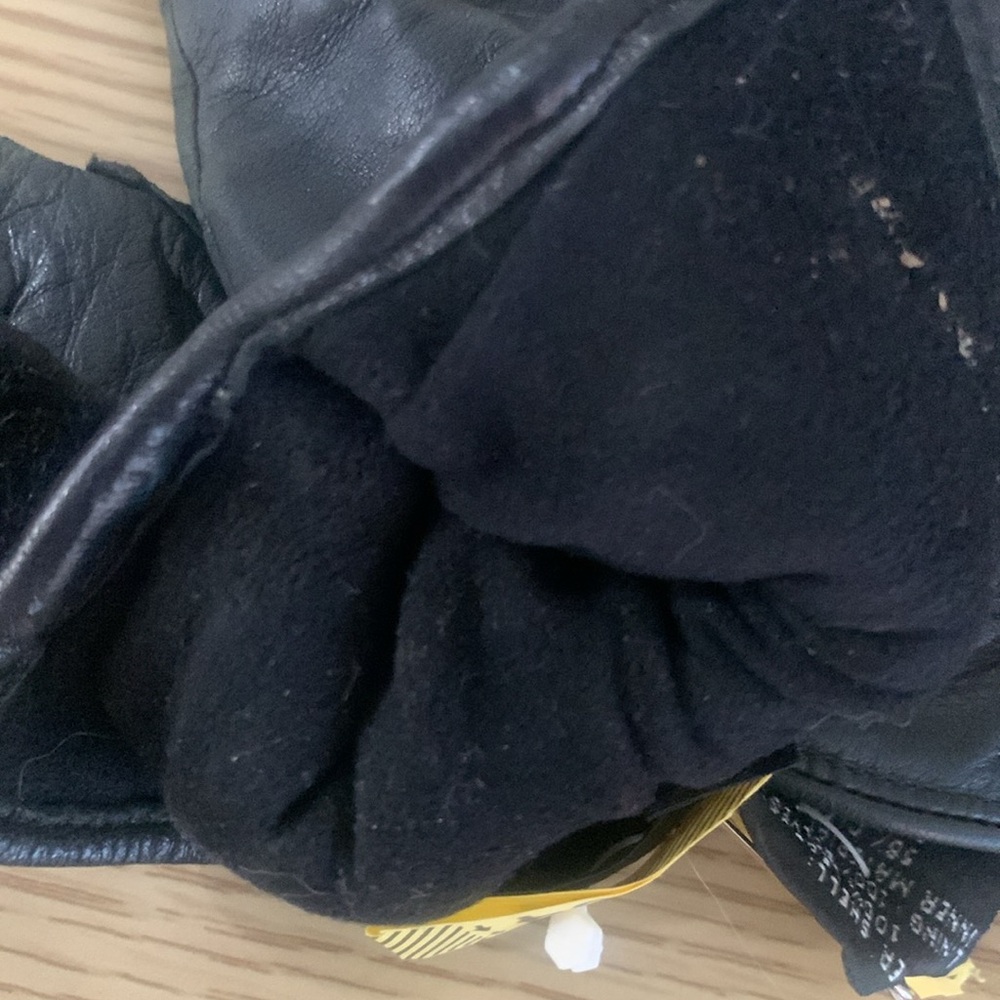 Wilson's Leather Black Leather Lined Women's Winter Gloves Size Small - Picture 10 of 10